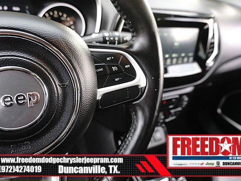 Used 2020 Jeep Compass Latitude image 27