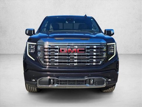Used 2023 GMC Sierra 1500 Denali RWD image 2