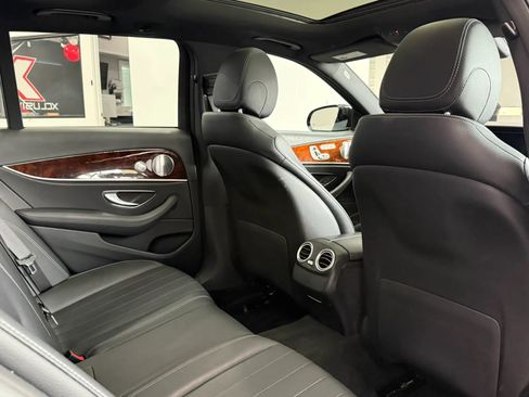 Used 2019 Mercedes-Benz E 450 4MATIC Wagon image 32