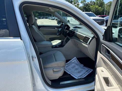 Used 2023 Volkswagen Atlas SE AWD/4WD image 10