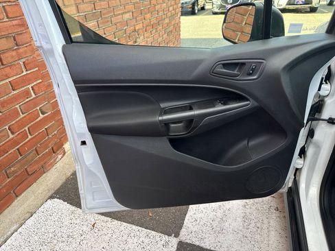 Used 2016 Ford Transit Connect XL image 32