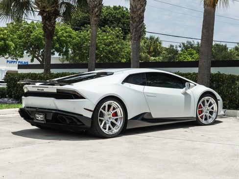 Used 2015 Lamborghini Huracan LP 610-4 AWD/4WD image 8