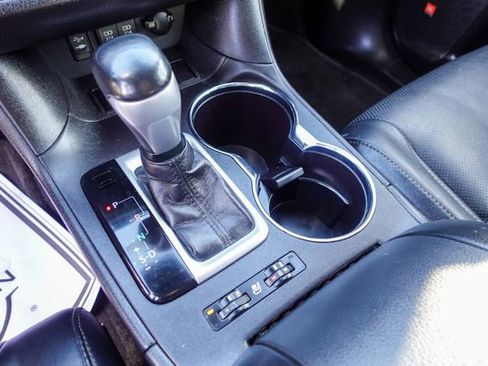 Used 2018 Toyota Highlander Limited Platinum image 24
