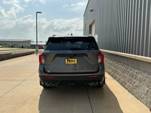 Used 2022 Ford Explorer ST w/ Equipment Group 401A AWD/4WD image 5