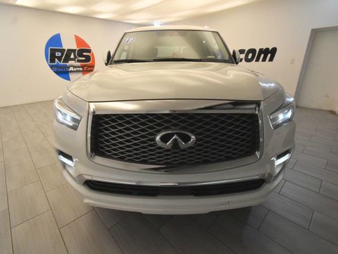 Used 2019 INFINITI QX80 Luxe w/ All-Season Package AWD/4WD image 8