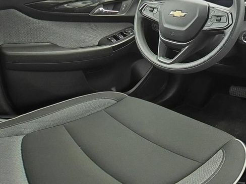 Used 2025 Chevrolet TrailBlazer LT FWD image 22
