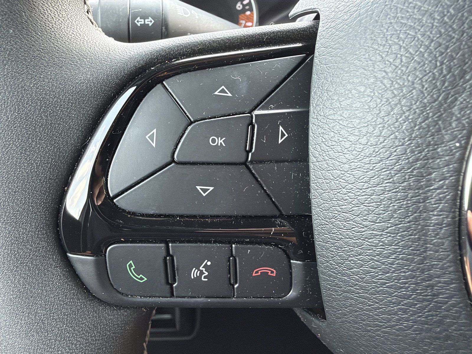 Used 2021 Jeep Renegade Latitude FWD image 22