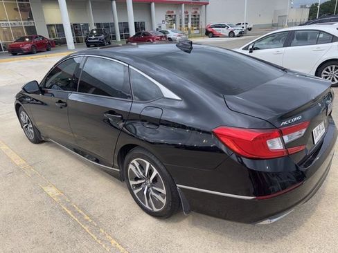 Used 2019 Honda Accord EX image 6