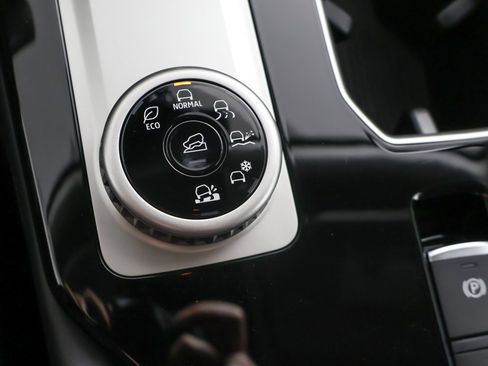 New 2026 Mitsubishi Outlander ES image 51