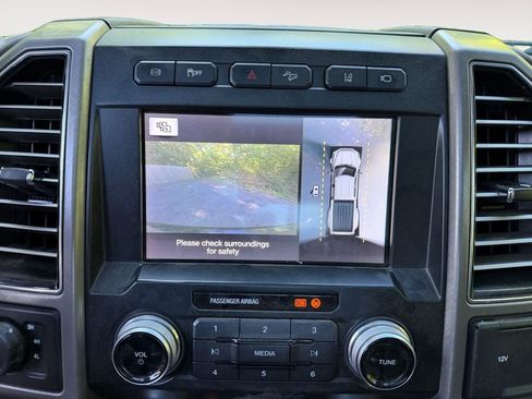 Used 2019 Ford F350 Limited AWD/4WD image 9