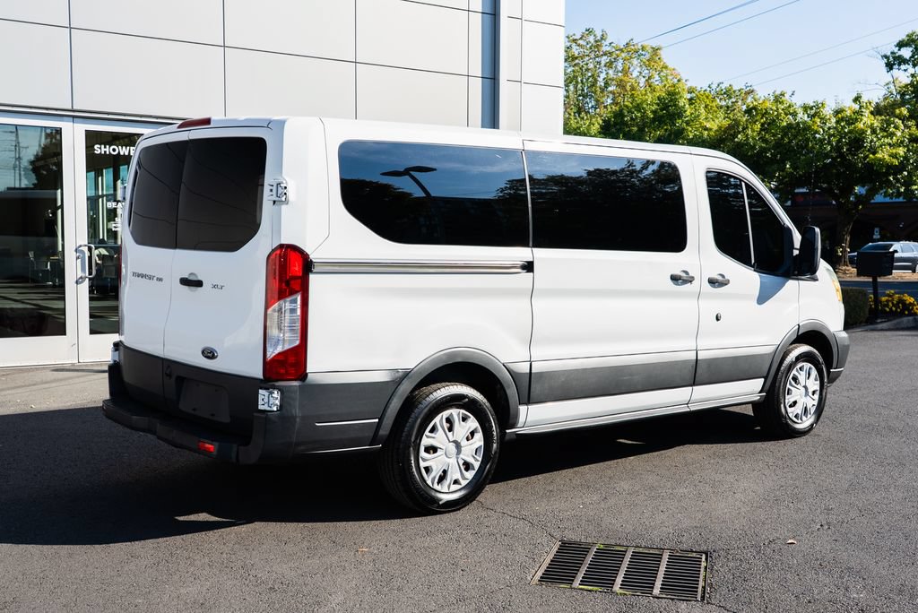 Used 2015 Ford Transit 150 XLT RWD image 6