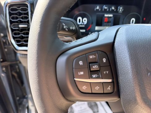 Used 2025 Ford Ranger Lariat w/ FX4 Off-Road Package AWD/4WD image 19