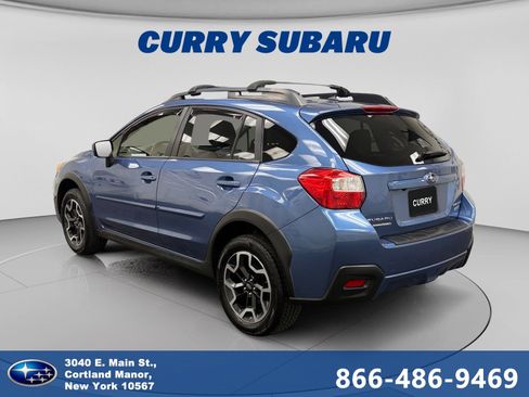 Used 2017 Subaru Crosstrek 2.0i Premium w/ Moonroof Package AWD/4WD image 3