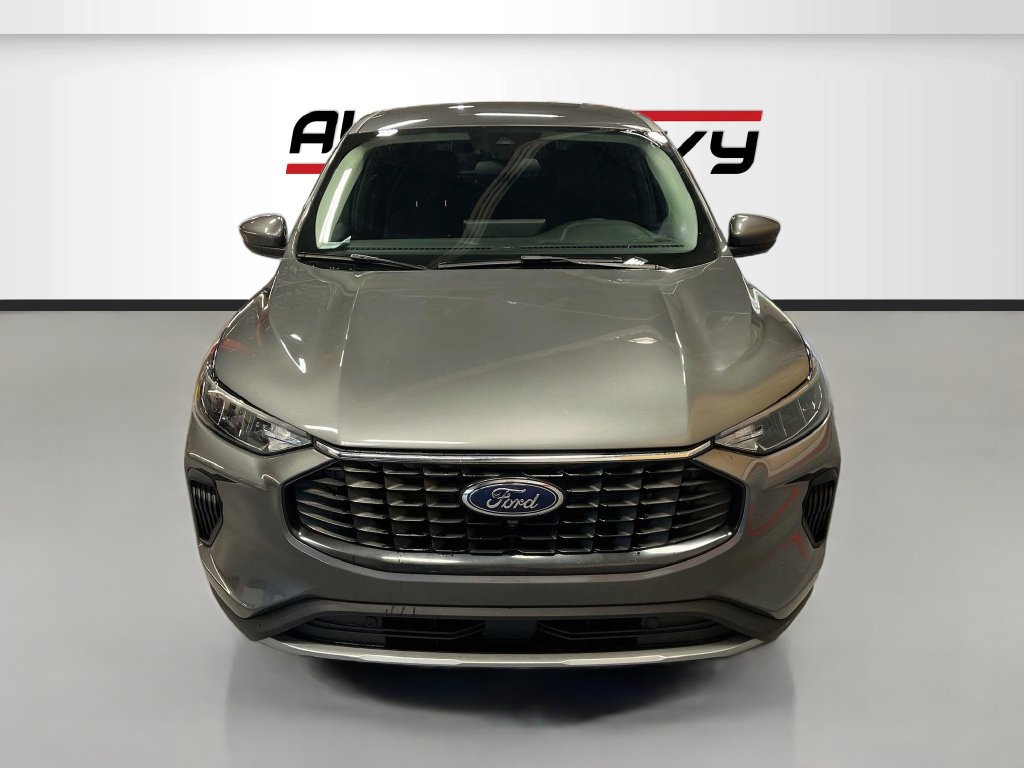 Used 2023 Ford Escape Active w/ Tech Pack #2 FWD image 2