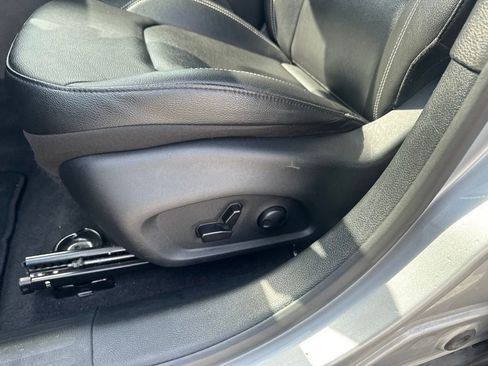 Used 2025 Jeep Compass Limited AWD/4WD image 19