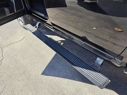 Used 2023 RAM 2500 Limited image 12