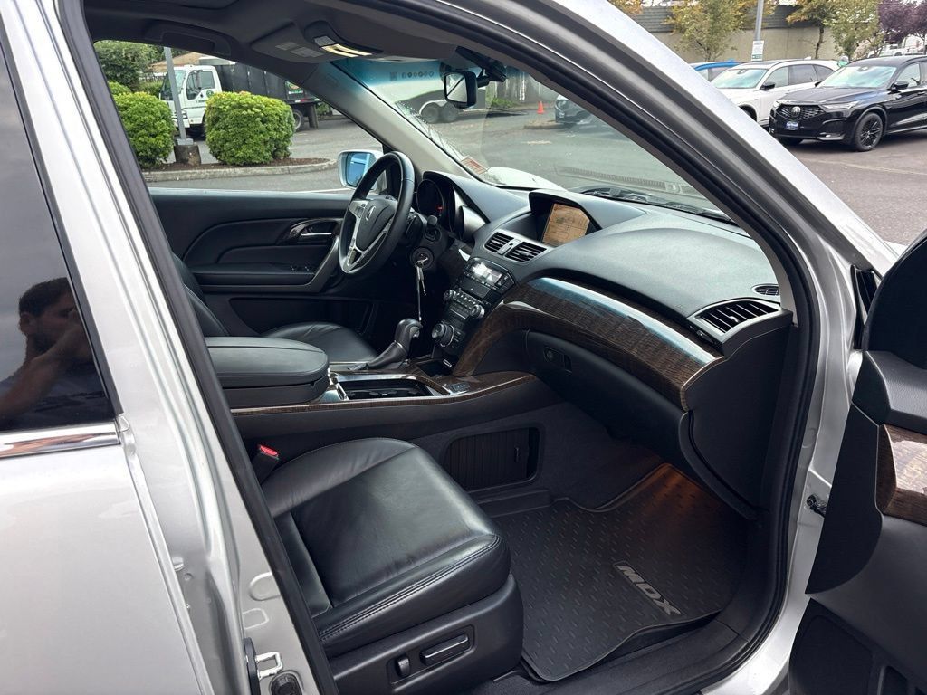 Used 2013 Acura MDX w/ Technology Package AWD/4WD image 23