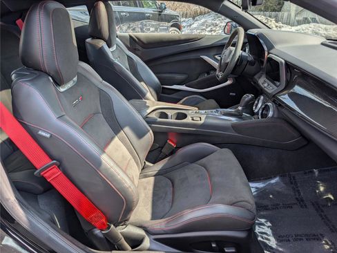 Used 2022 Chevrolet Camaro ZL1 image 12