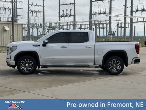 Certified 2024 GMC Sierra 1500 SLT w/ SLT Premium Plus Package AWD/4WD image 7