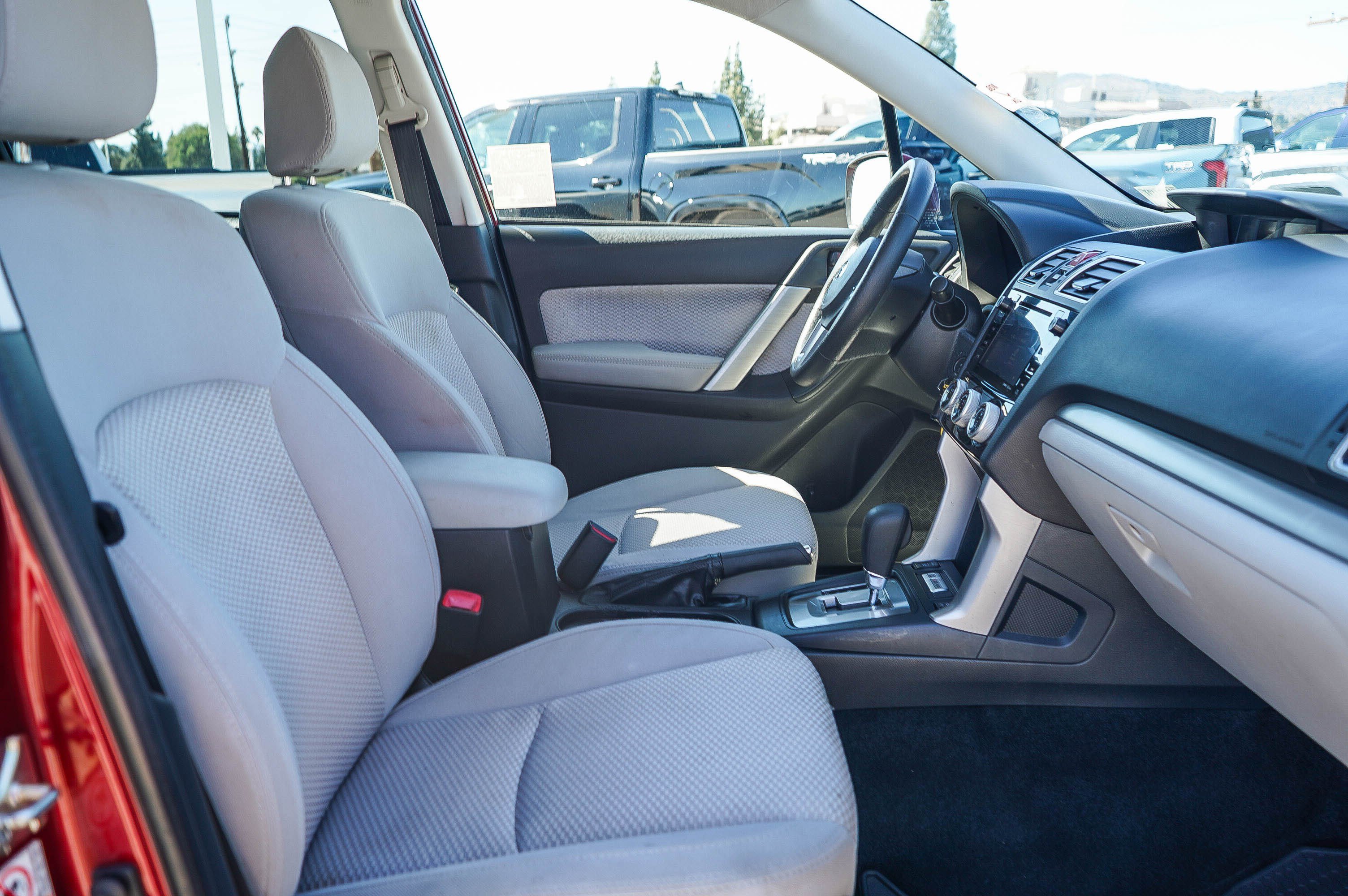 Used 2018 Subaru Forester 2.5i Premium AWD/4WD image 18