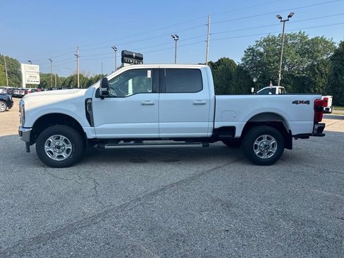 New 2026 Ford F350 XLT w/ XLT Premium Package AWD/4WD image 6