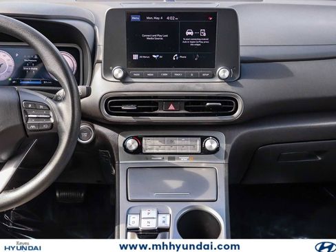 Certified 2023 Hyundai Kona SE FWD image 12