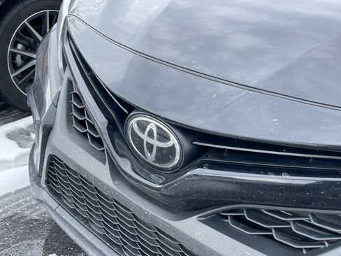 Used 2024 Toyota Camry SE image 4