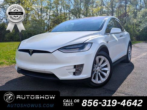 Used 2020 Tesla Model X Long Range AWD/4WD image 1