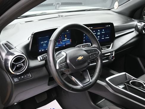 Used 2025 Chevrolet Equinox LT AWD/4WD image 26