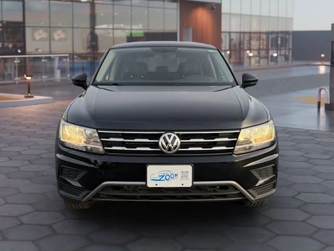 Used 2018 Volkswagen Tiguan SE image 2
