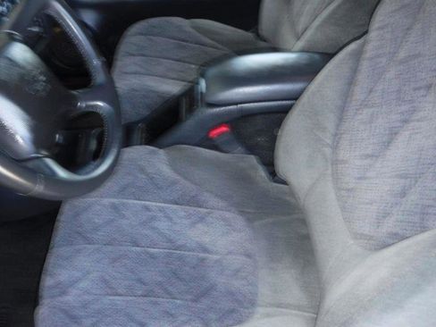 Used 2002 Chevrolet S10 Pickup LS w/ LS Preferred Equipment Group image 26