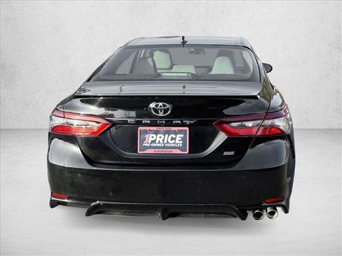 Used 2023 Toyota Camry SE image 6