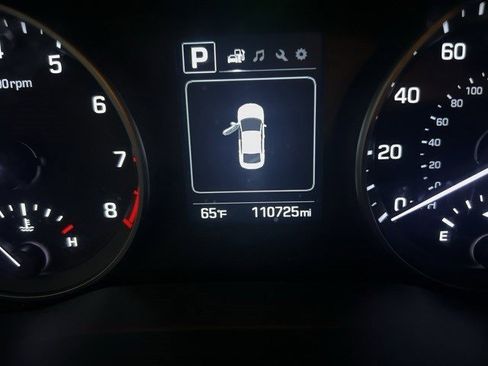 Used 2018 Hyundai Elantra SEL image 2