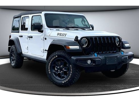 Used 2023 Jeep Wrangler Unlimited w/ 8.4" Radio Group AWD/4WD image 2