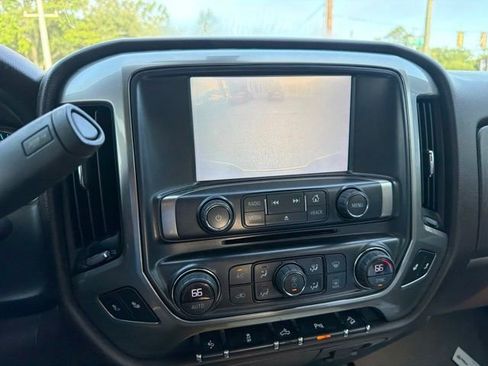 Used 2018 Chevrolet Silverado 1500 LT w/ All Star Edition AWD/4WD image 18