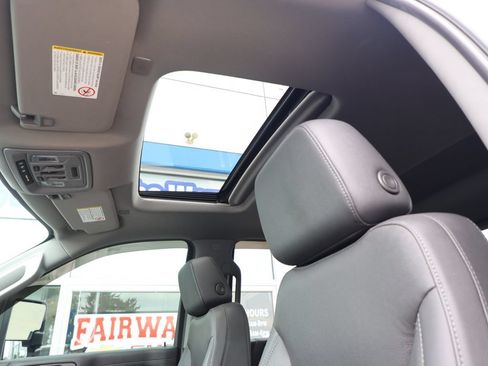 Certified 2022 Chevrolet Silverado 2500 LTZ w/ LTZ Plus Package AWD/4WD image 25