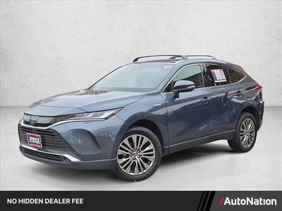 Used 2021 Toyota Venza XLE w/ Carpet Mat Package (TMS)