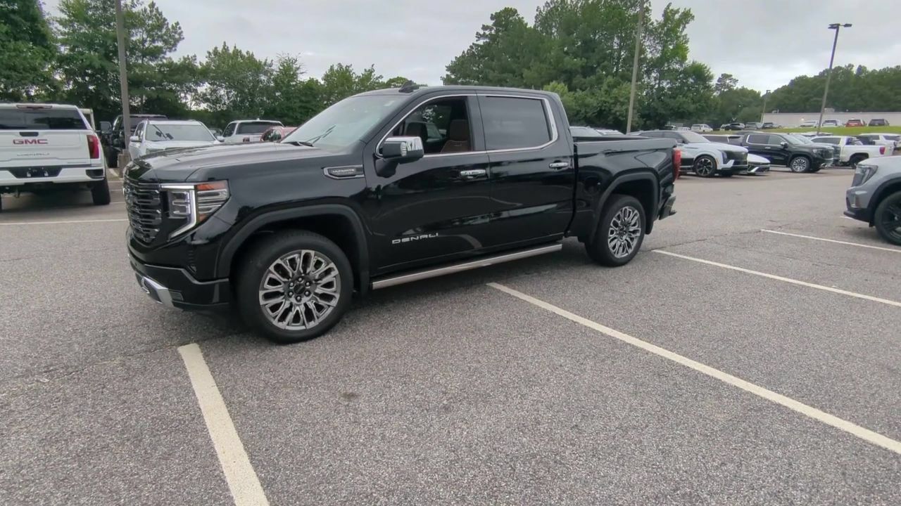 Used 2026 GMC Sierra 1500 Denali Ultimate AWD/4WD image 4