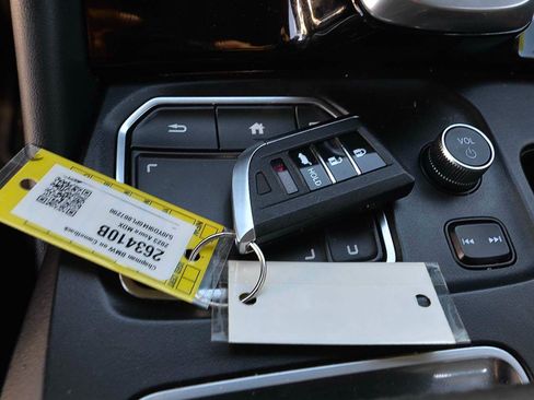 Used 2023 Acura MDX w/ Technology Package FWD image 19