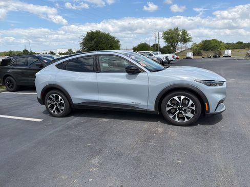 Used 2025 Ford Mustang Mach-E Select image 2