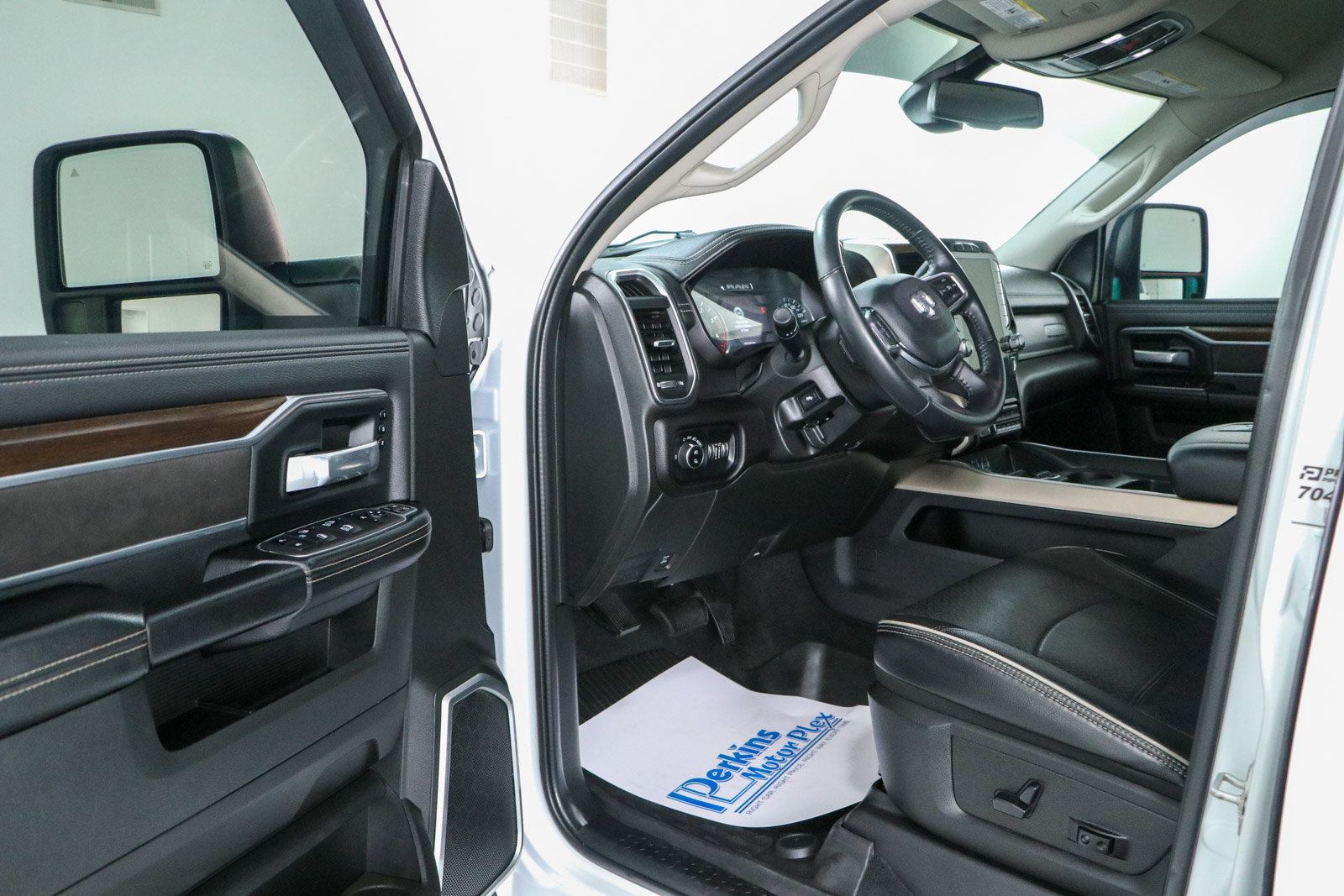Used 2024 RAM 2500 Laramie w/ Bed Utility Group AWD/4WD image 3