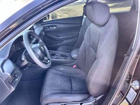 Used 2025 Honda Accord LX image 11