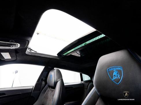 Used 2024 Lamborghini Urus S AWD/4WD image 23