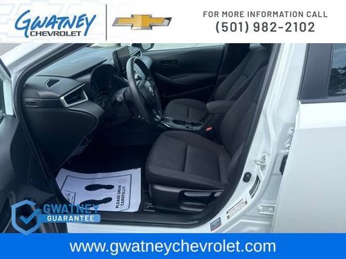 Used 2024 Toyota Corolla LE FWD image 29
