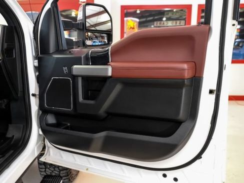 Used 2021 Ford F350 Platinum AWD/4WD image 48