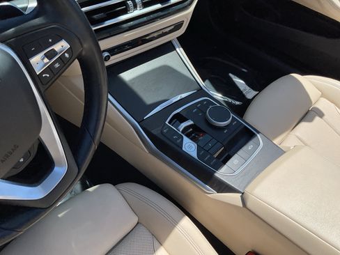 Used 2024 BMW 430i Convertible w/ Premium Package RWD image 10