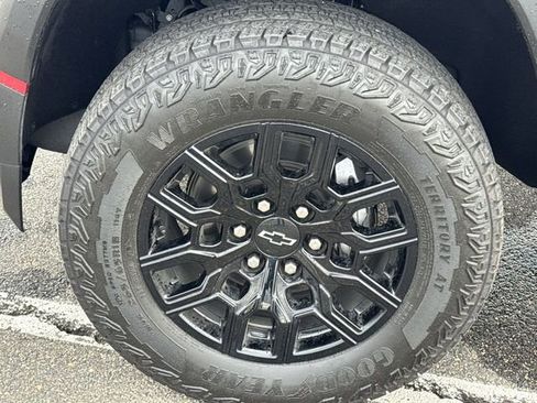 Certified 2024 Chevrolet Colorado Trail Boss w/ Advanced Trailering Package image 29