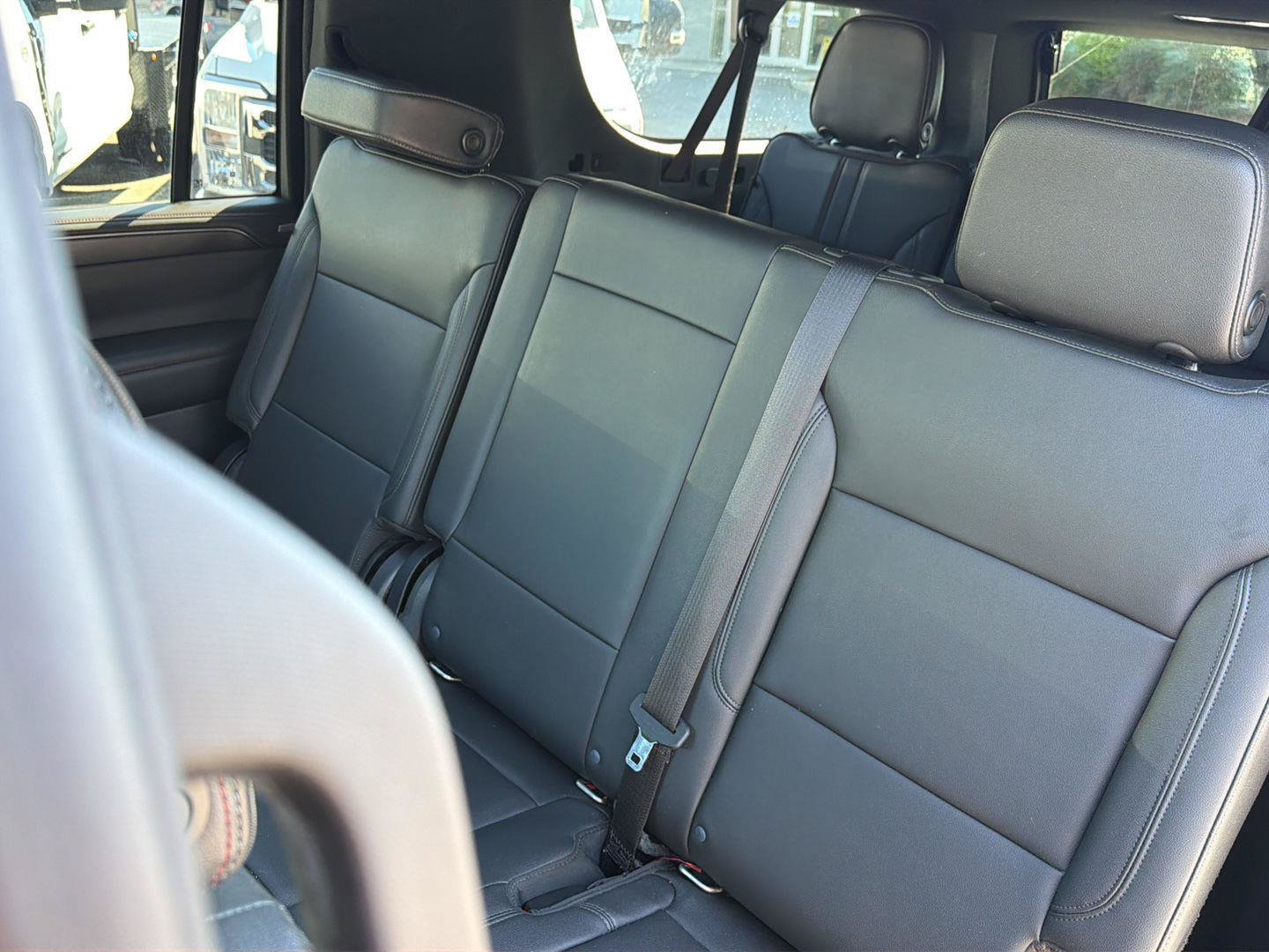 Used 2021 Chevrolet Suburban RST w/ Luxury Package RWD image 35