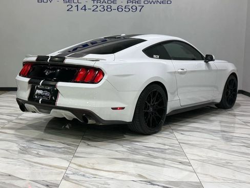 Used 2017 Ford Mustang Premium image 7