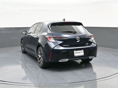 Used 2021 Toyota Corolla XSE image 8